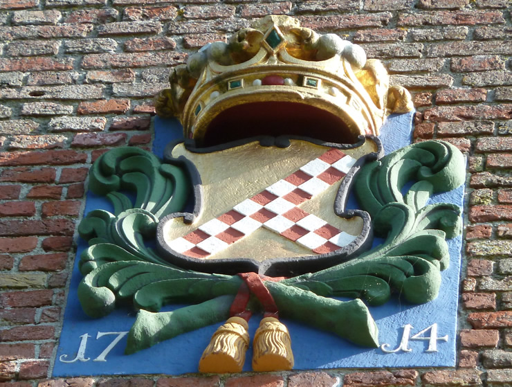 De gevelsteen uit 1714